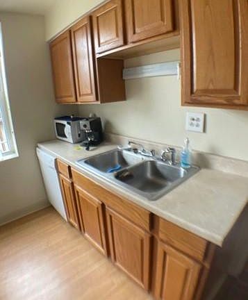 3rd image of 370 S Highland Ave APT 4
