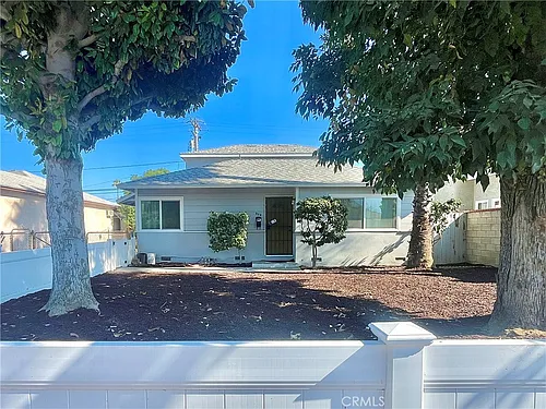 936 E Sandra Photo 1