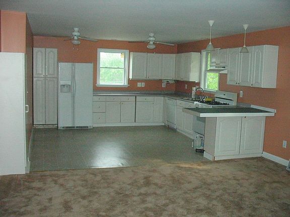 Huge, modern kitchen