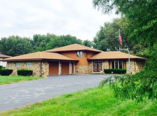 24807 S Michaels St, Crete, IL 60417