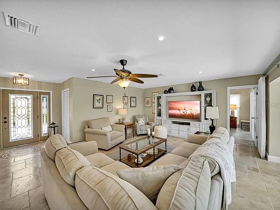 5th image of 1245 Winward Ct