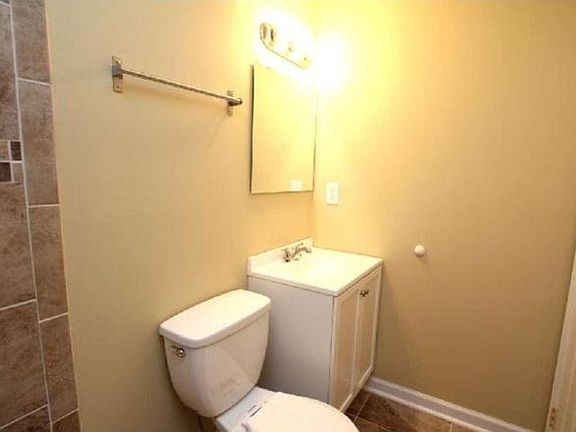 5th image of 2322 N Park Ave #2