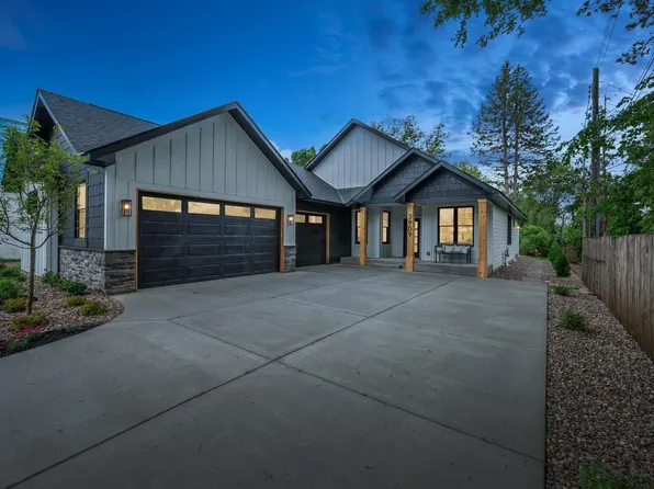 3909 W 54th St, Edina, MN 55424