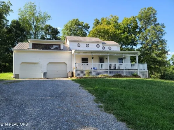 966 Chestnut Grove Rd, Dandridge, TN 37725
