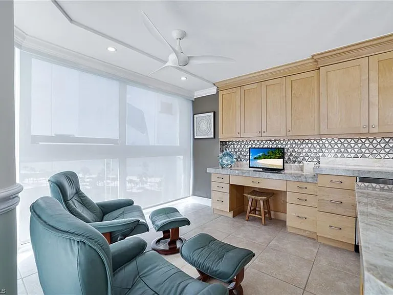 4041 Gulf Shore Blvd N #802 — Photo 10