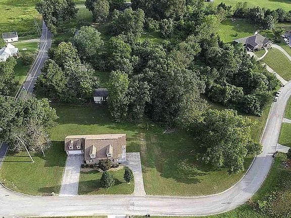 3rd image of 3011 Waters Edge Dr