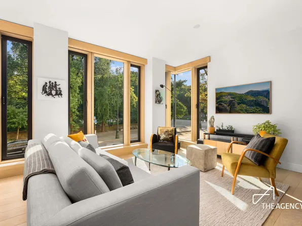 145 Central Park North image 6 of 13