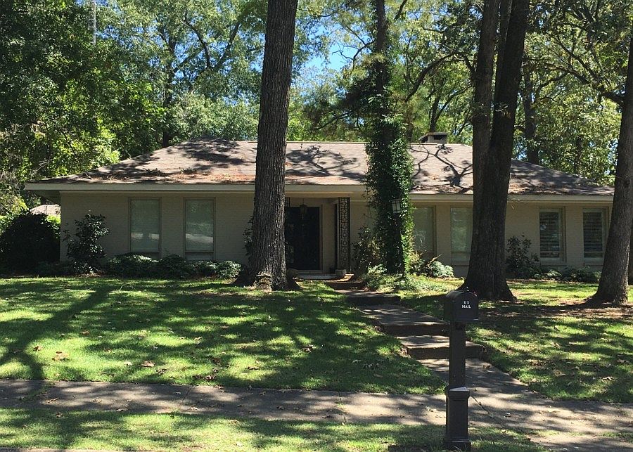 1st image of 1831 Hillwood Dr