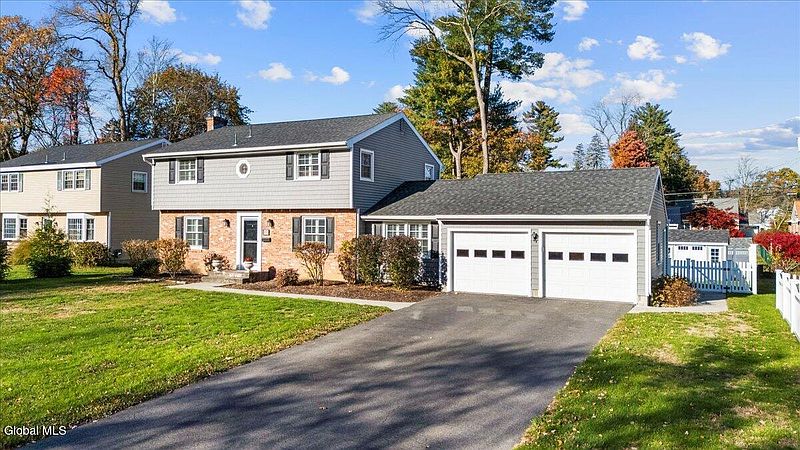 2nd image of 113 Westchester Drive N