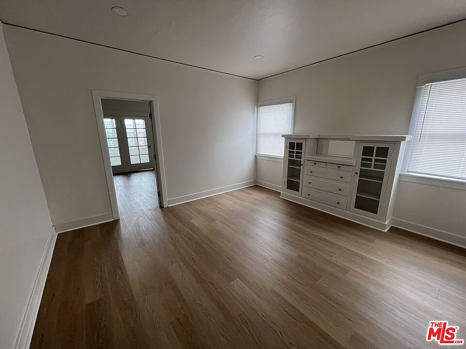 1st image of 4055 W 21st St