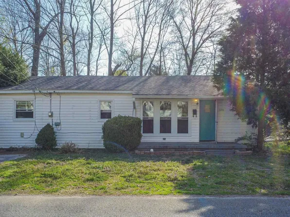 1210 S 8th St, Mayfield, KY 42066