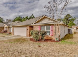 7410 Huntland Dr, Cottondale, AL 35453