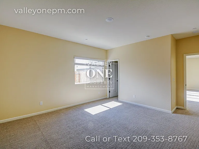 637 Mansfield Dr — Photo 32