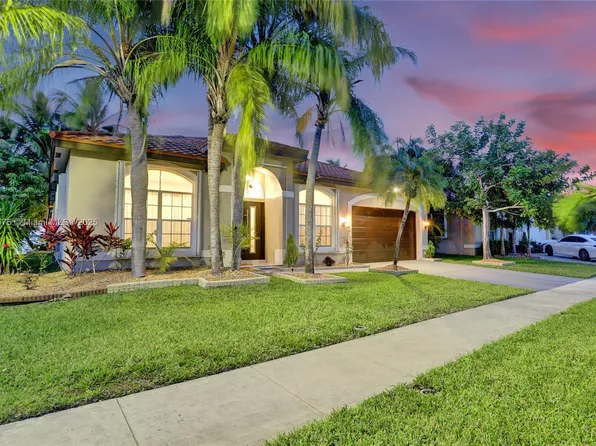 18305 NW 12th St, Pembroke Pines, FL 33029