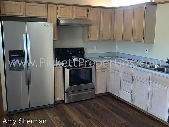 4th image of 3420 NE Westchester St