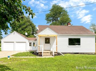 11990 Northland Dr NE, Rockford, MI 49341