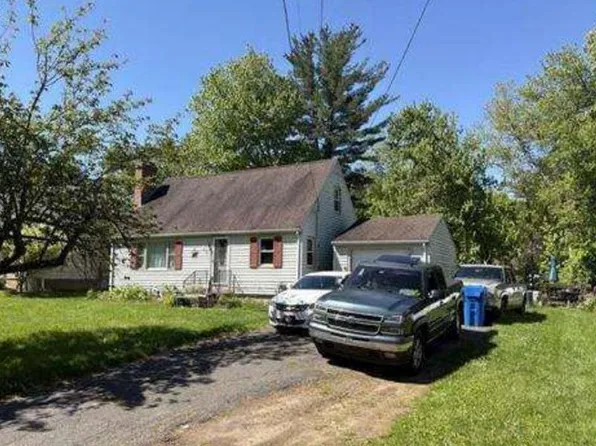 37 Rich Ln, Bristol, CT 06010