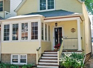 1665 W Olive Ave, Chicago, IL 60660