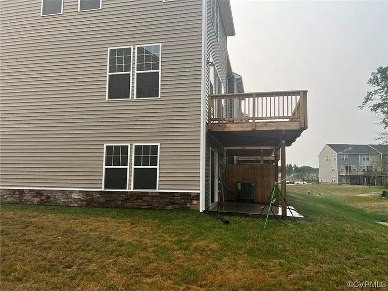 8837 Foxway Ridge Ln — Photo 17