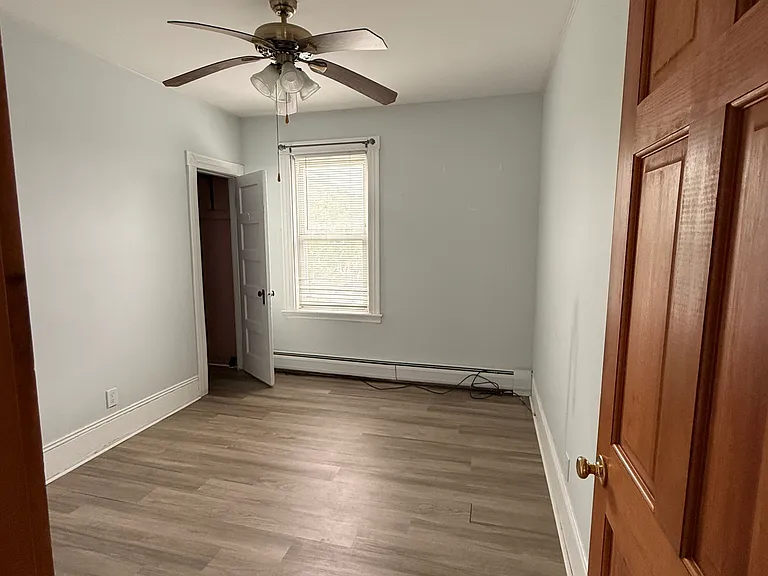 447 Ash St #2 — Photo 4