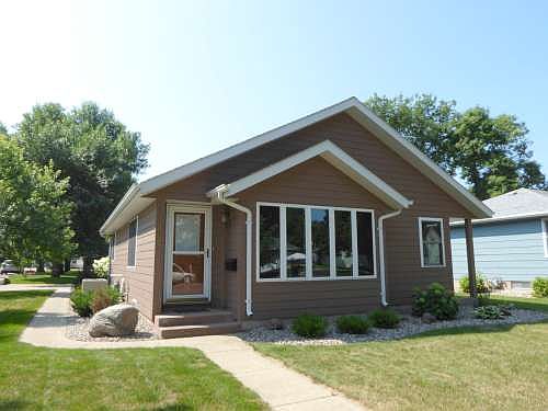 805 12th Street, Windom, Mn 56101