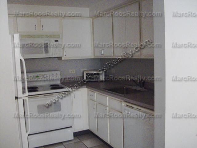 2nd image of 534 Comm Ave APT 4D