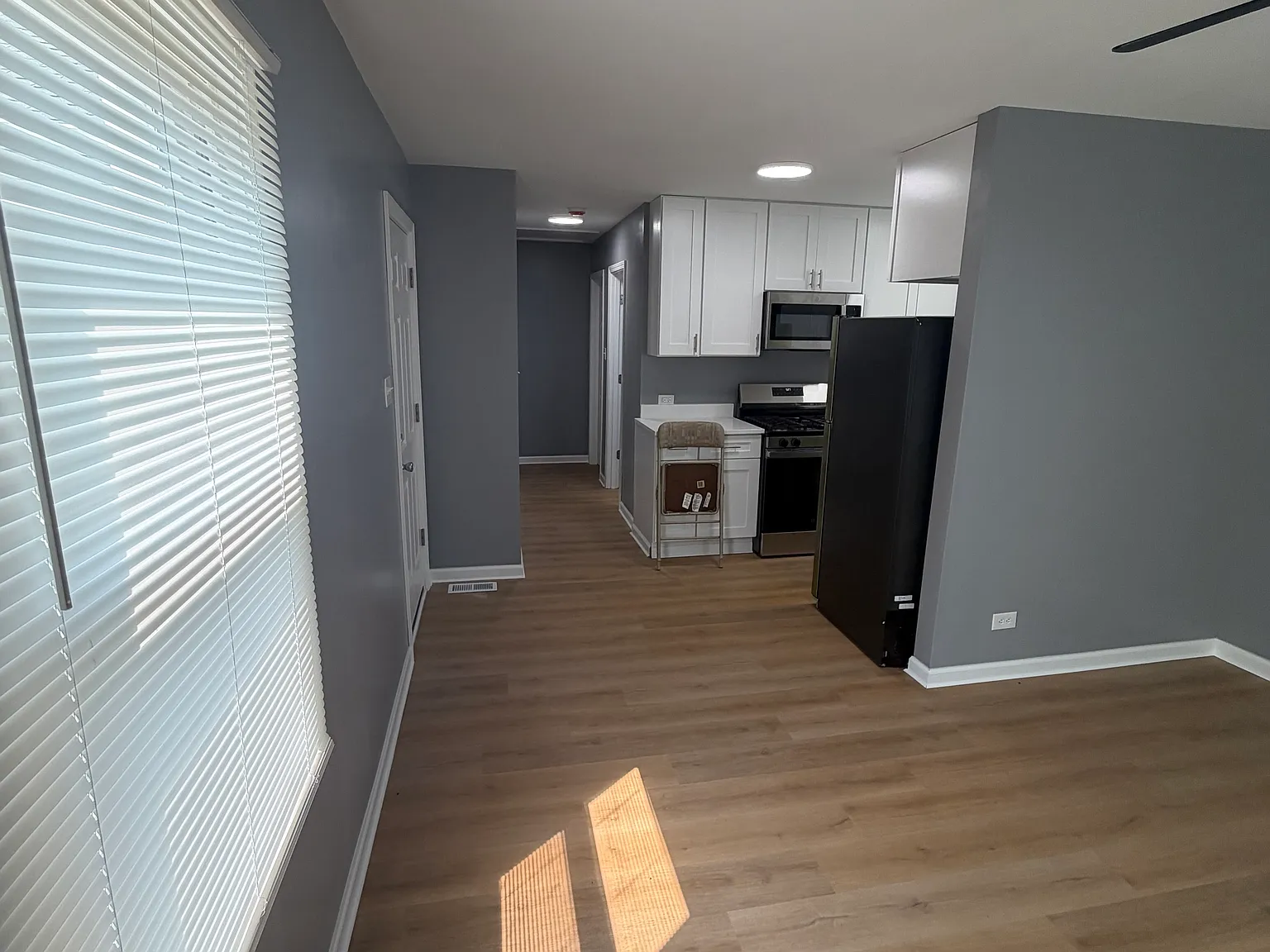 1 bed, 750 sqft, $1,500 — Photo 3