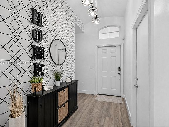 5th image of 16299 SW 103rd St