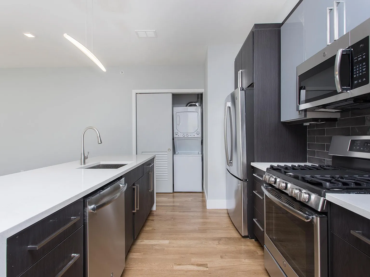 1 bed, 657 sqft, $3,250 — Photo 4