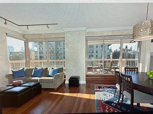 Rented by Manhattan Flats | media 24