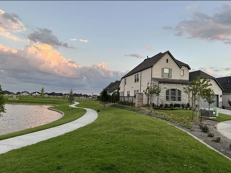 3125 Pedigree Ct — Photo 3