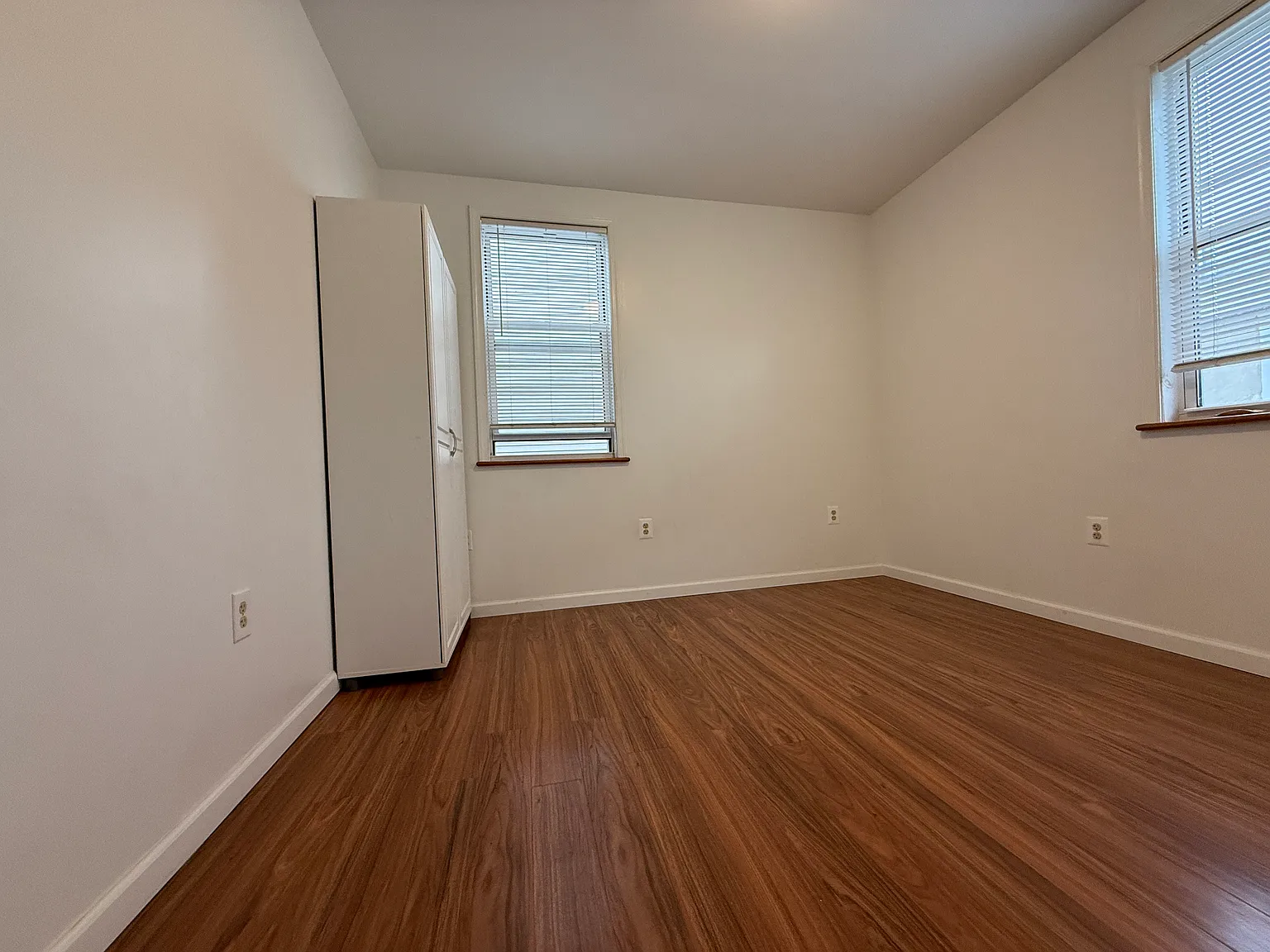 1 bed, $900 — Photo 2