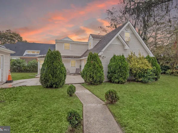 12 Katherine Ave, Cherry Hill, NJ 08002