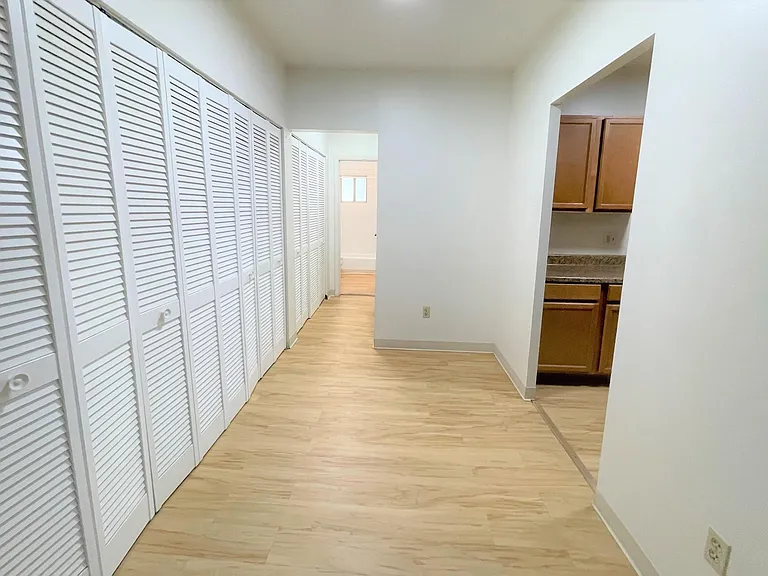6350 Forward Ave #16 — Photo 19