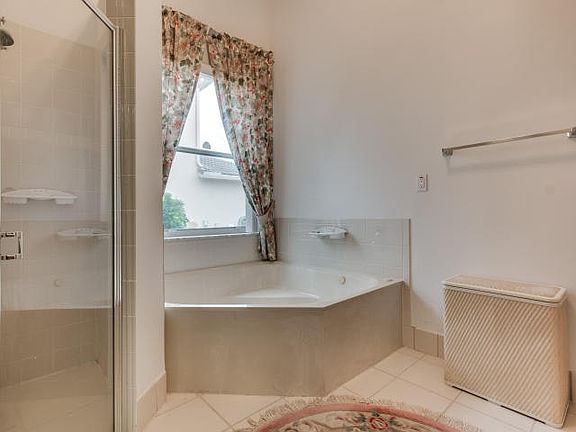 5th image of 6404 Shadow Creek Village Cir