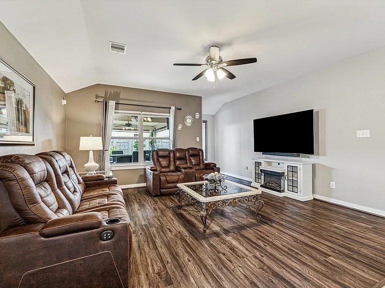 15434 Paxton Woods Dr — Photo 7