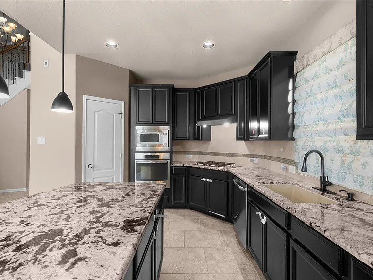 14807 Diane Manor Ln — Photo 9