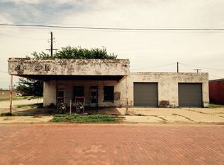124 N Avenue C, Olney, TX 76374