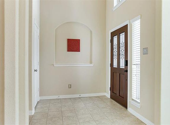 3rd image of 16301 Stillhouse Hollow Ct