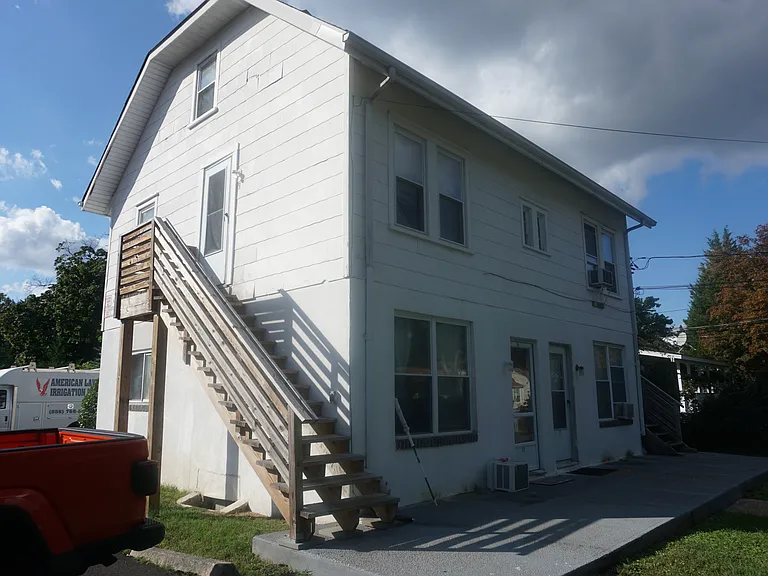 2114 E Landis Ave #9 — Photo 10