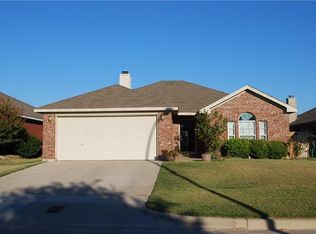 10620 Braewood Dr, Fort Worth, TX 76131