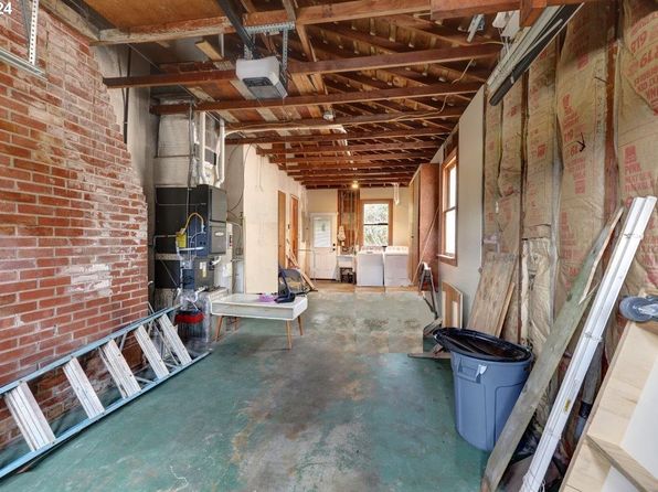 436 S Franklin St, Seaside, OR 97138