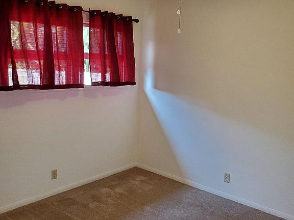 5th image of 516 Grant St APT A