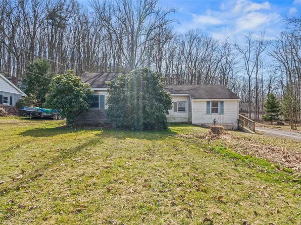 1103 St Hwy 211, Mount Hope, NY 10940