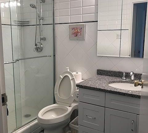 5th image of 1 Bay Club Dr APT 4W