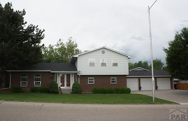 1st image of 65 Villa Dr