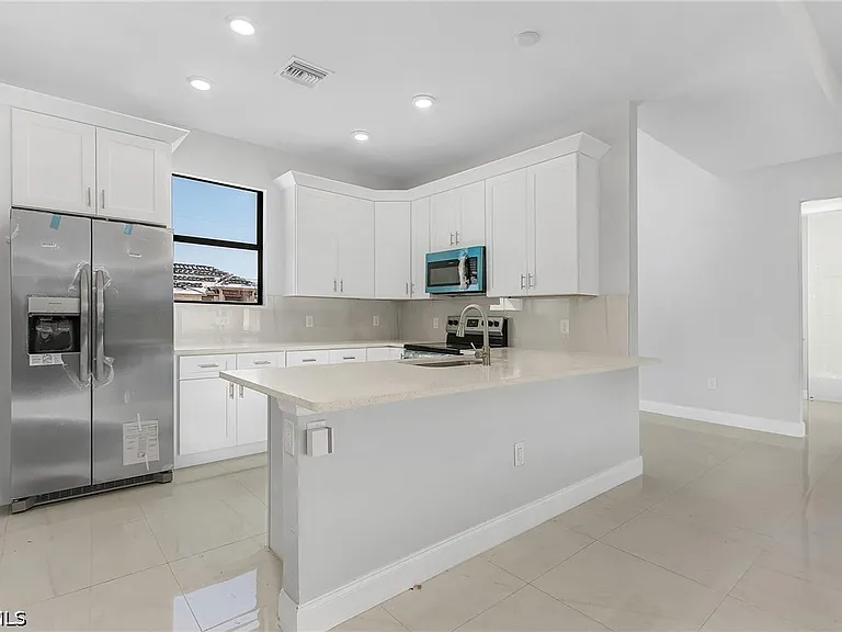2045 NW 3rd St — Photo 7