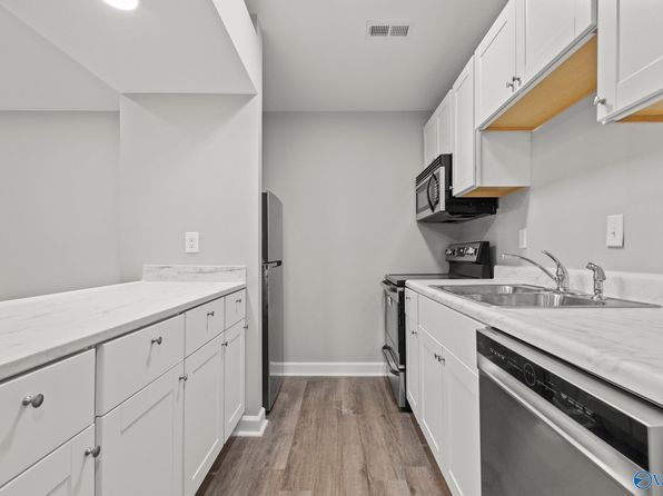 huntsville-alabama-448589712 picture