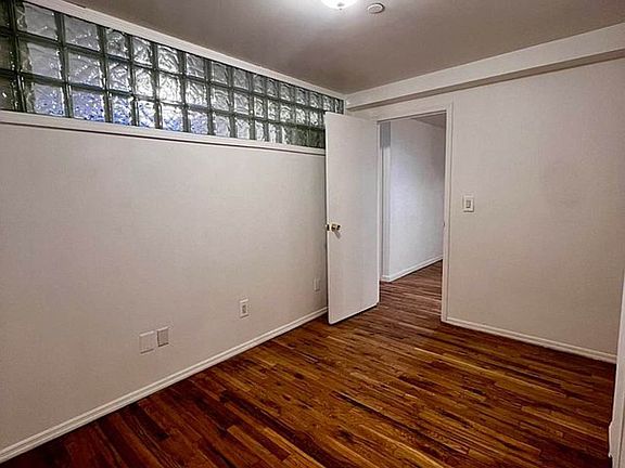 5th image of 538 W 50th St APT 1B