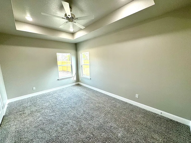 3415 Henderson St — Photo 9